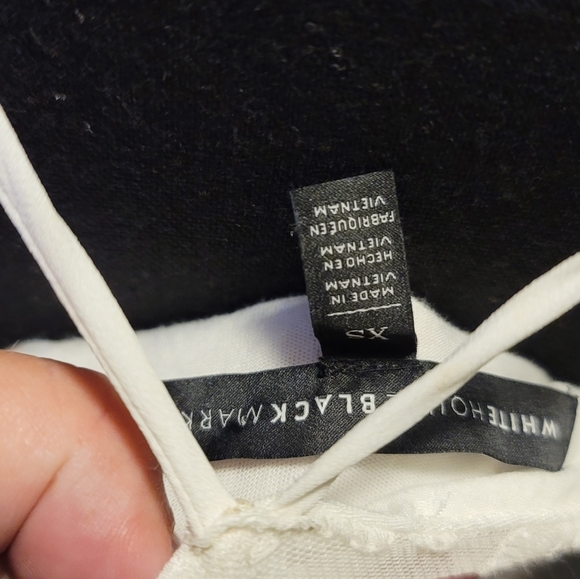 White House Black Market White Lace Dressy Tank - Picture 4 of 11